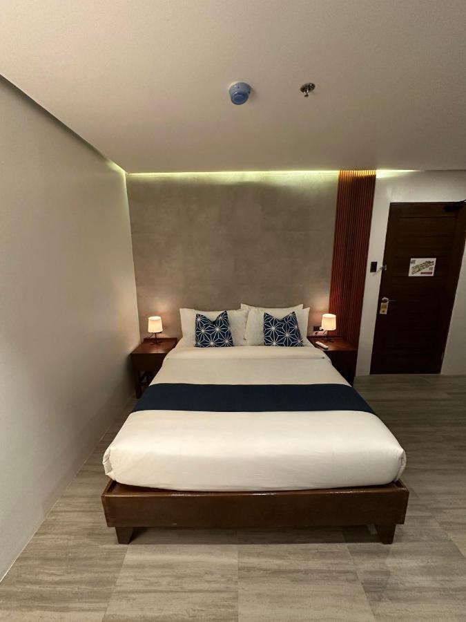 Coron 180 Hotel Exterior photo
